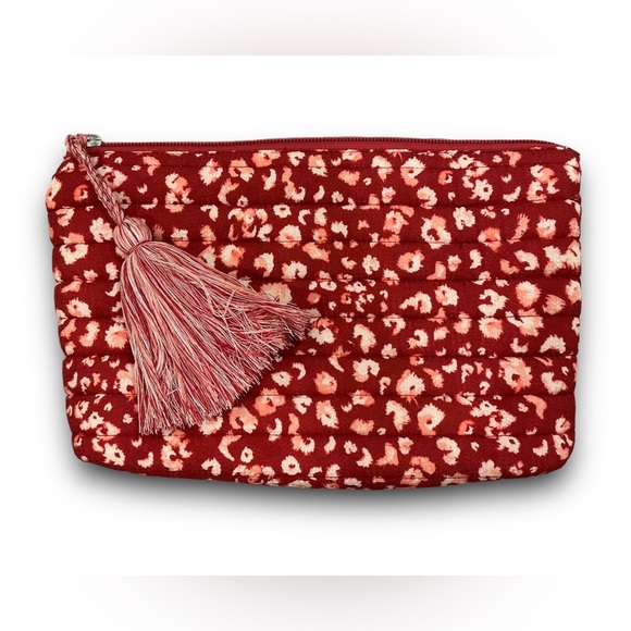 Matilda Jane Handbags - Matilda Jane Good Hart Richmond Abstract Animal Print Pouch Cosmetic Toiletries